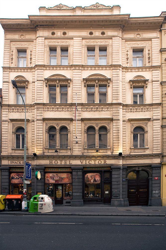 Victor 3* Praag